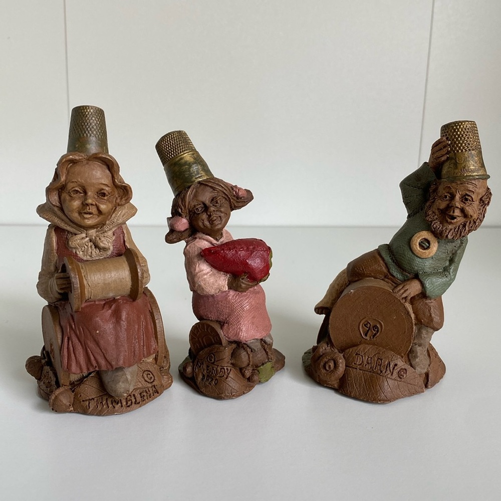 Thimble Gnomes🧵Tom Clark Cairn Studio 1988 signed dated numbered thimblena mend